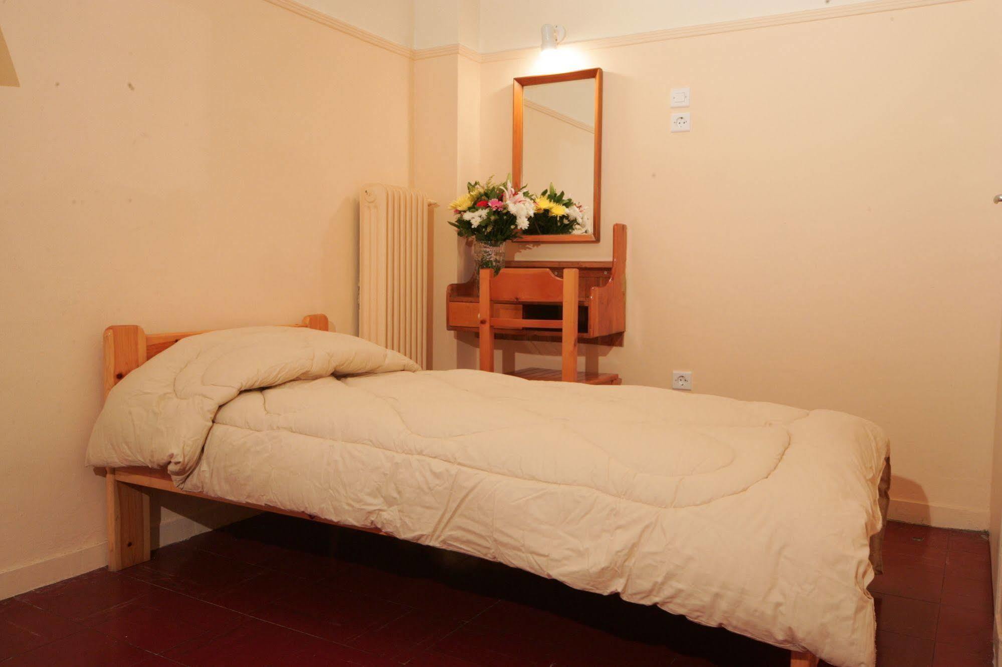 Alma Hotel Athén Szoba fotó
